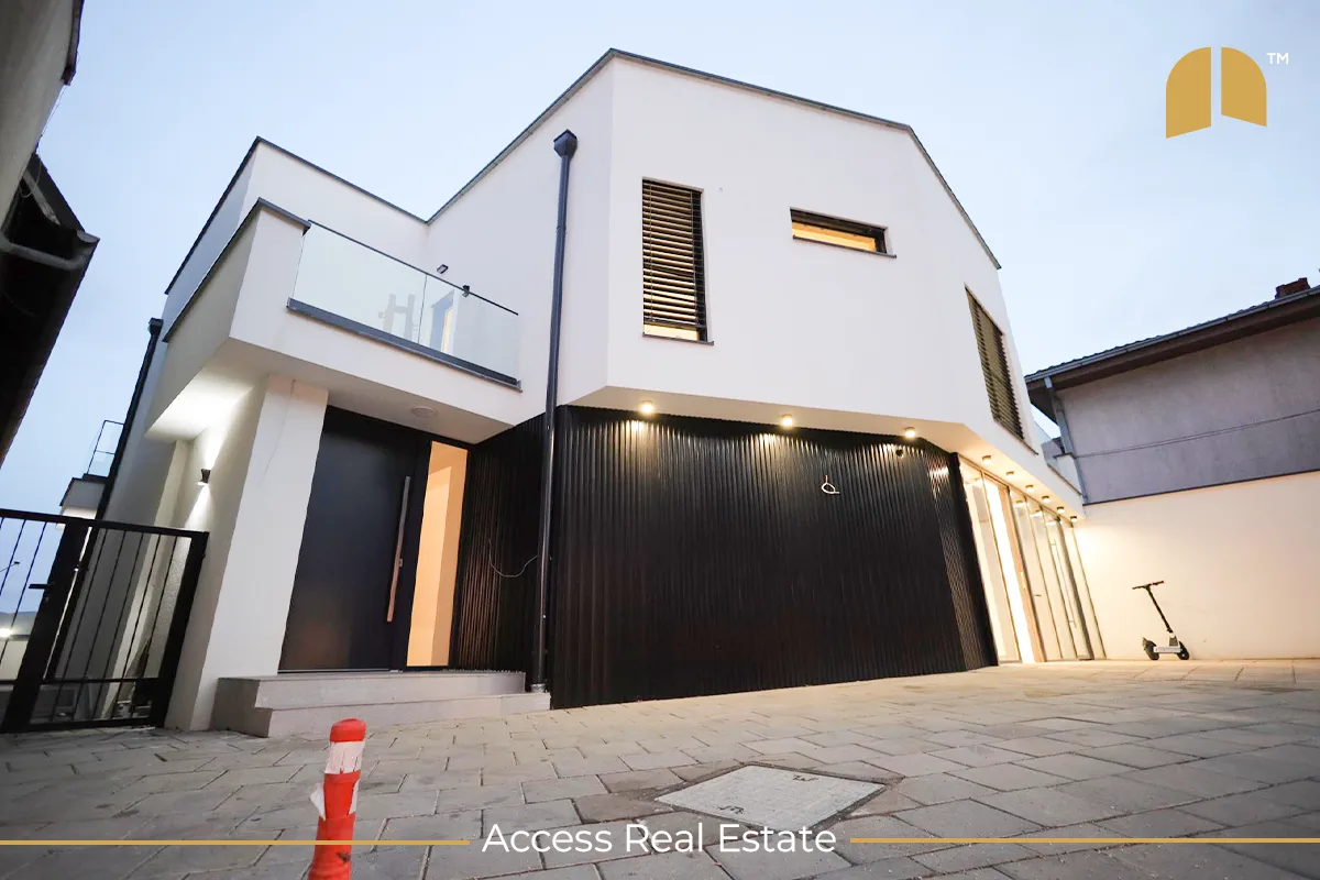 Shtëpi me QIRA – Arbëri – 380m²