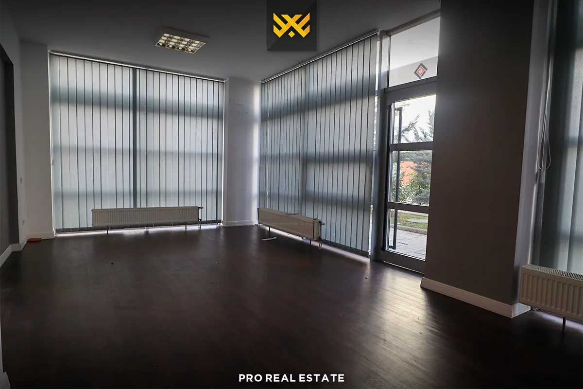 Lokal 92m² me #QIRA në Emshir.