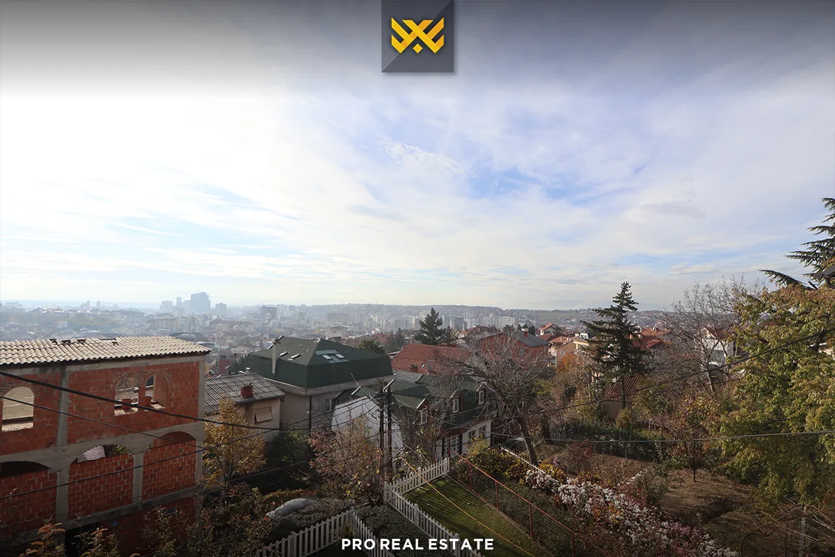 Shtëpi 120m² me #QIRA në Tokbashqe.