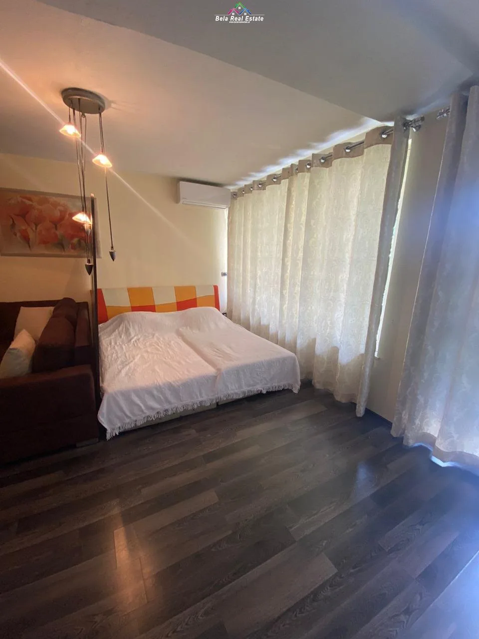 Kat Vile Me Qera + Papafingo Tek Brryli (ID BV22277) Tirane.