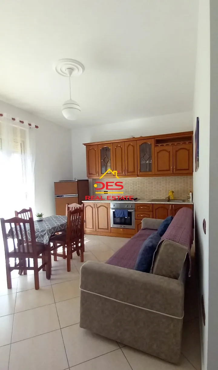Jepet apartament 1+1 me qira pranë bar taushani lungomare,vlorë .
