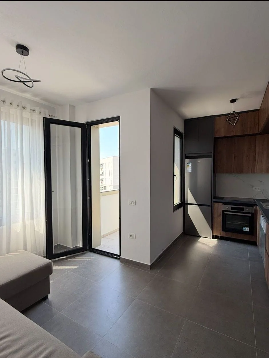 Apartament Me Qera 1+1+post parkimi tek 21 Dhjetori (ID B2101230) Tirane