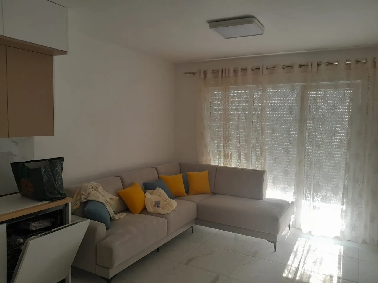 Apartament Me Qera 2+1 Tek Univers City (ID B2201411) Tirane