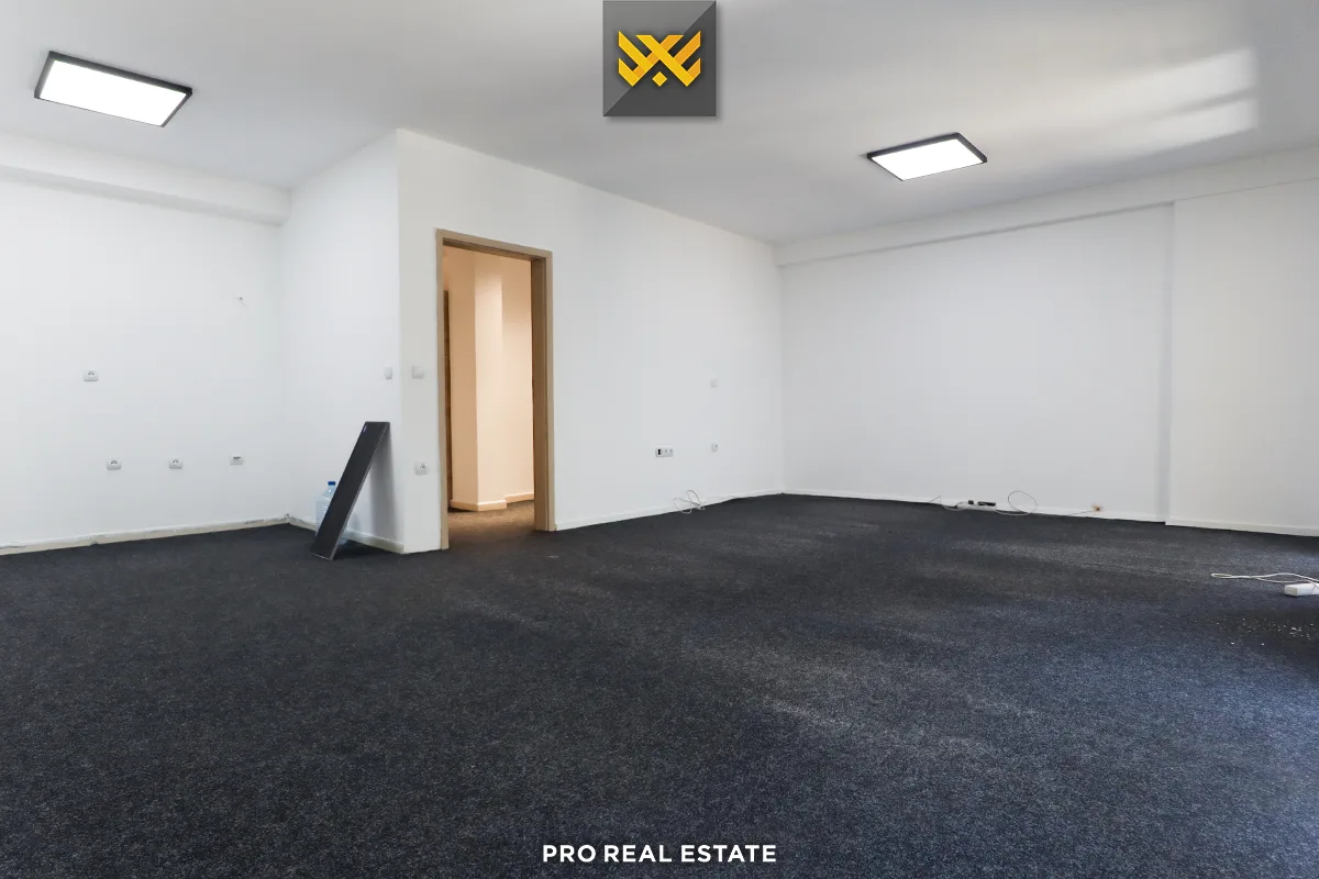 Banesë / Zyrë 105m² me #QIRA te Rruga C