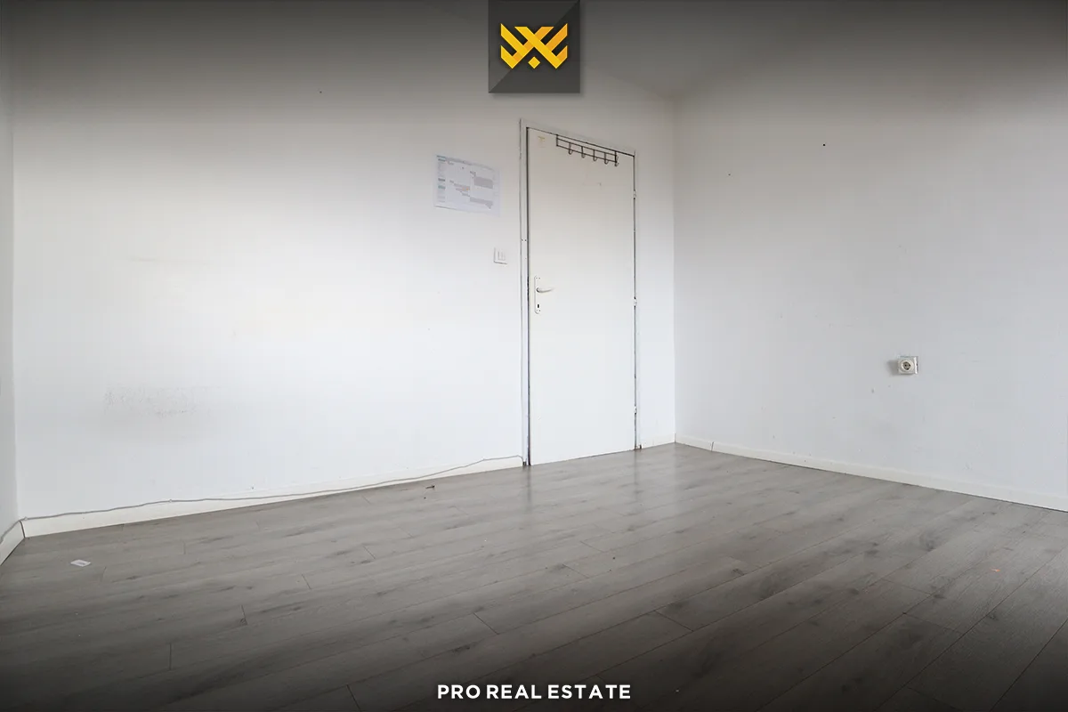 Shtëpi 250m² për #SHITJE në Lagjen e Profesorëve