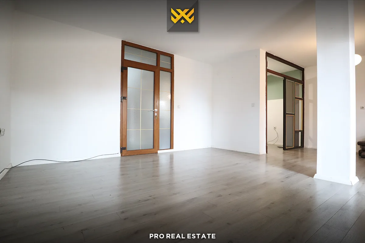 Shtëpi 250m² për #SHITJE në Lagjen e Profesorëve