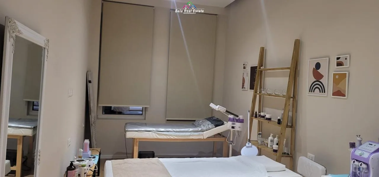 Jepet me qera Qender Estetike Tek 21 Dhjetori (ID BD21471) Tirane.