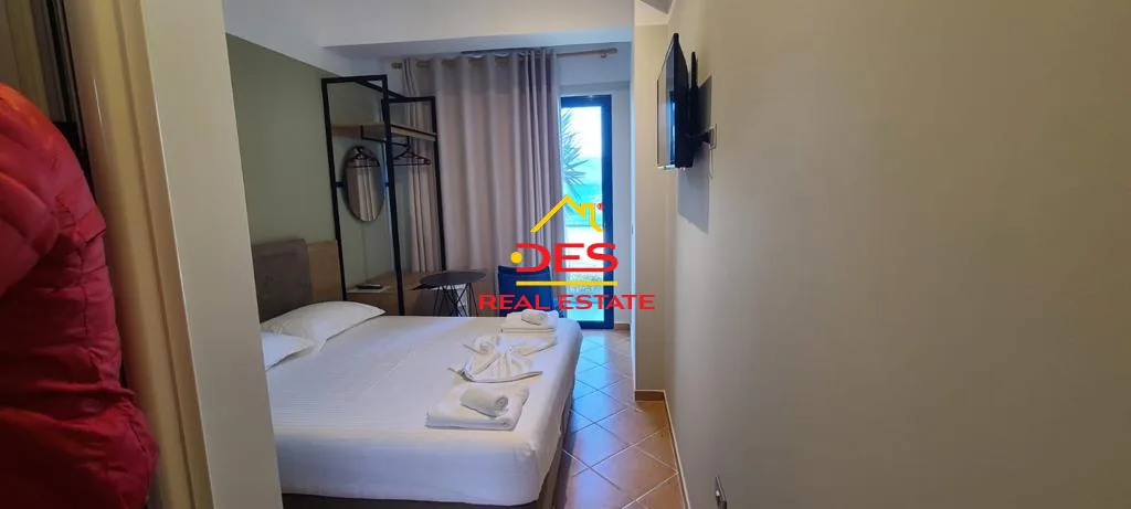 Jepet hotel me qera në radhimë.