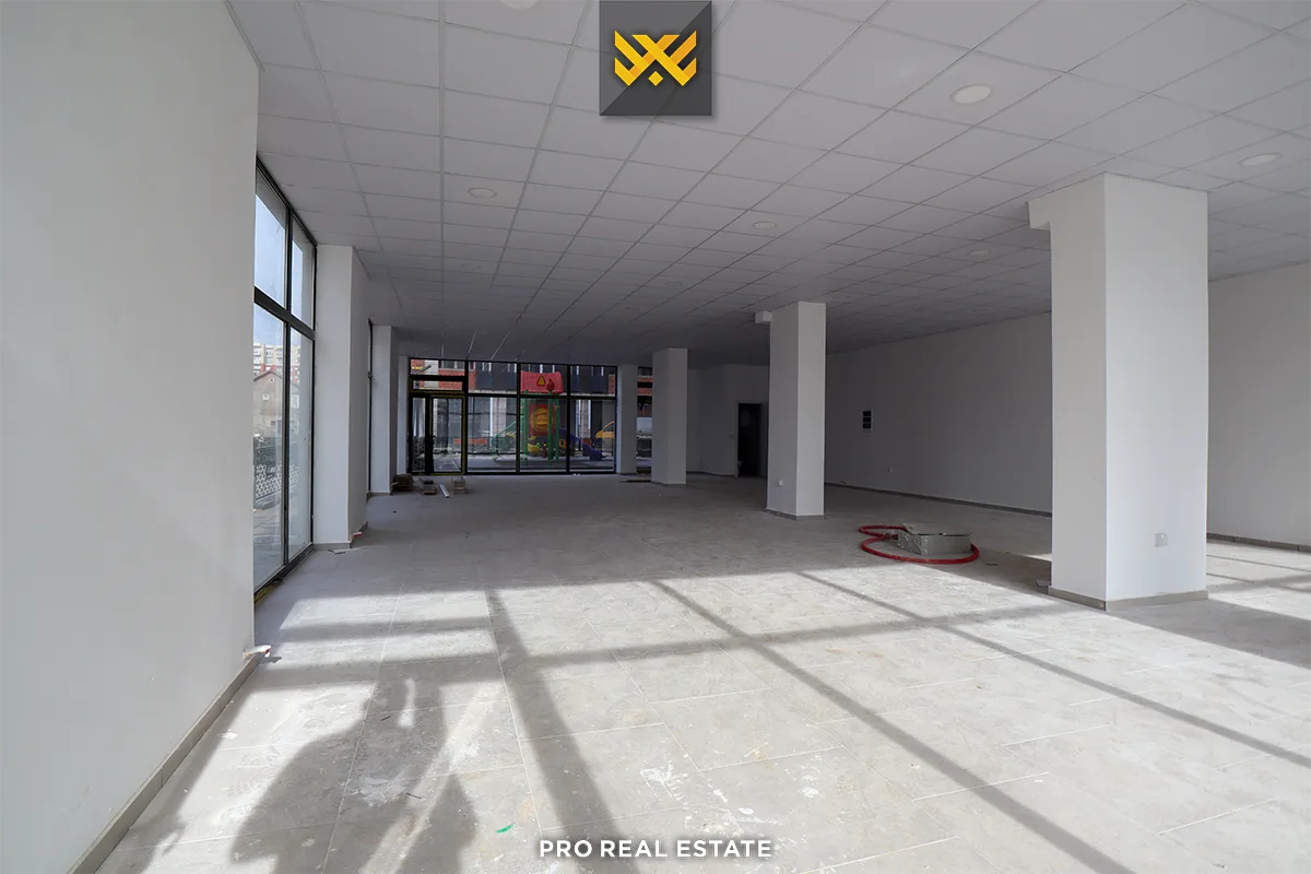 Lokal 185m² me #QIRA në Fushë Kosovë