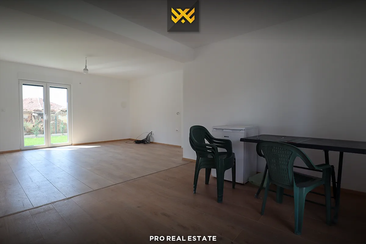 Shtëpi 220m² me #QIRA në Llapllasellë.