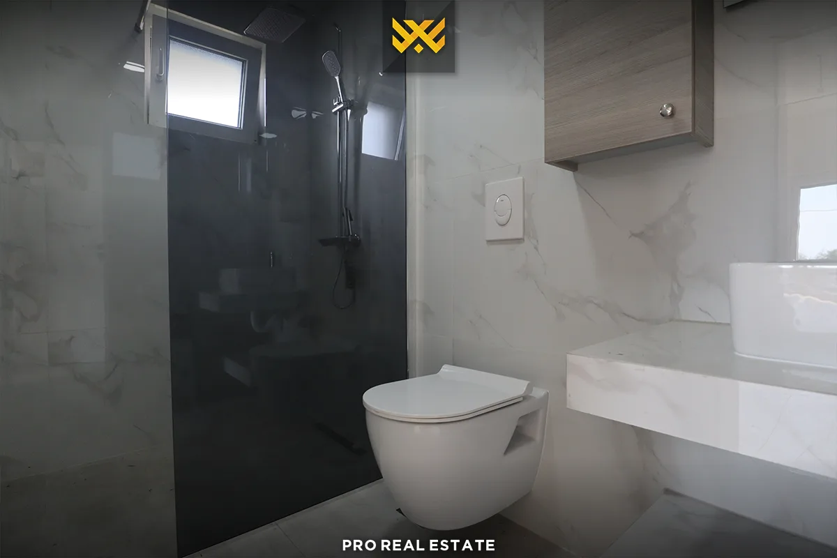 Shtëpi 220m² me #QIRA në Llapllasellë.