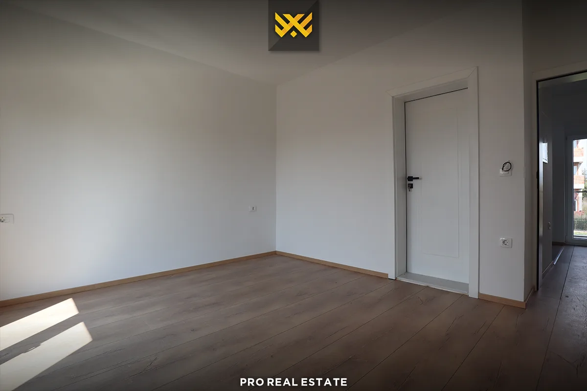 Shtëpi 220m² me #QIRA në Llapllasellë.