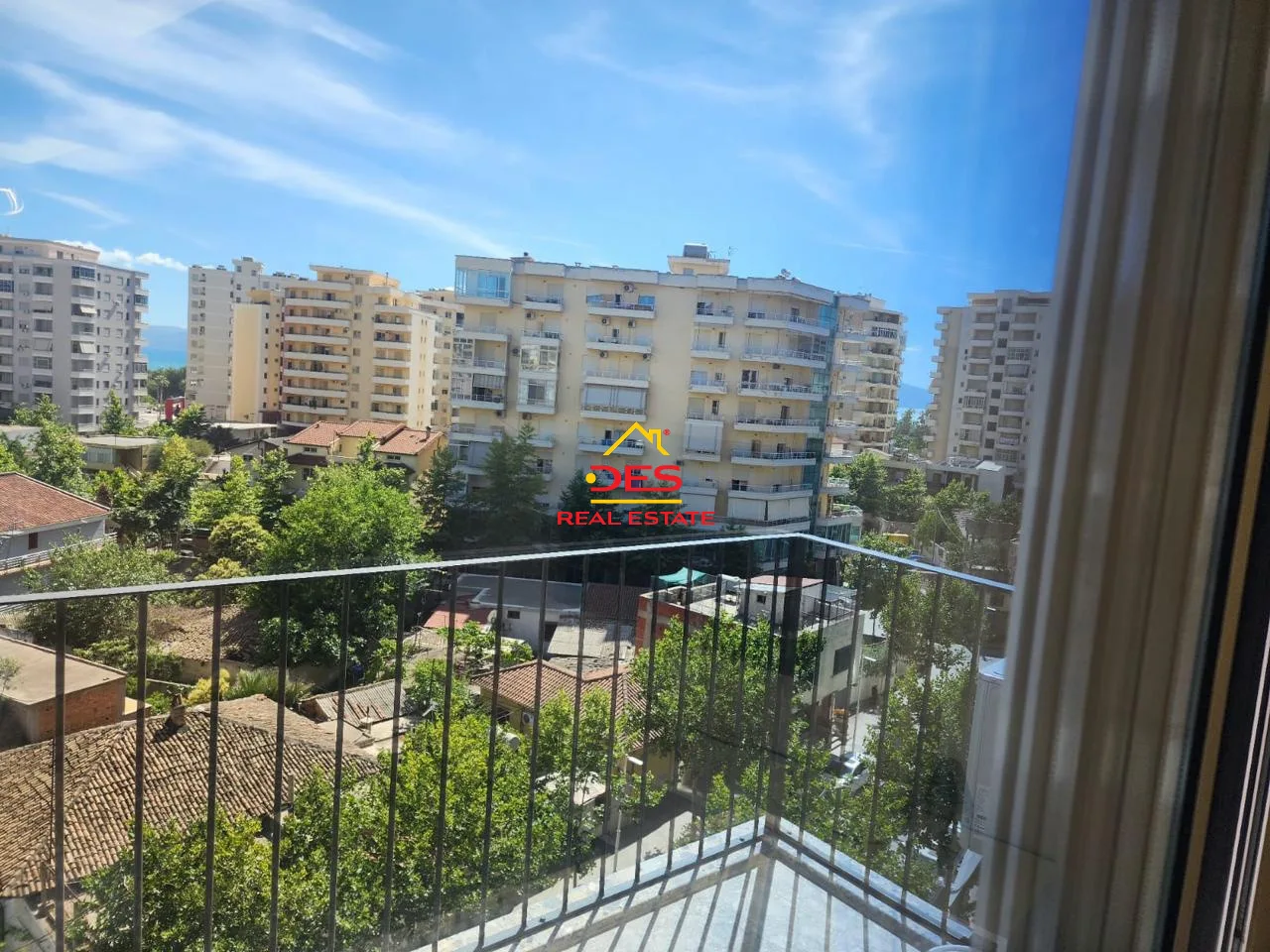 Jepet me qira apartament 2+1 pranë hotel partner,skelë