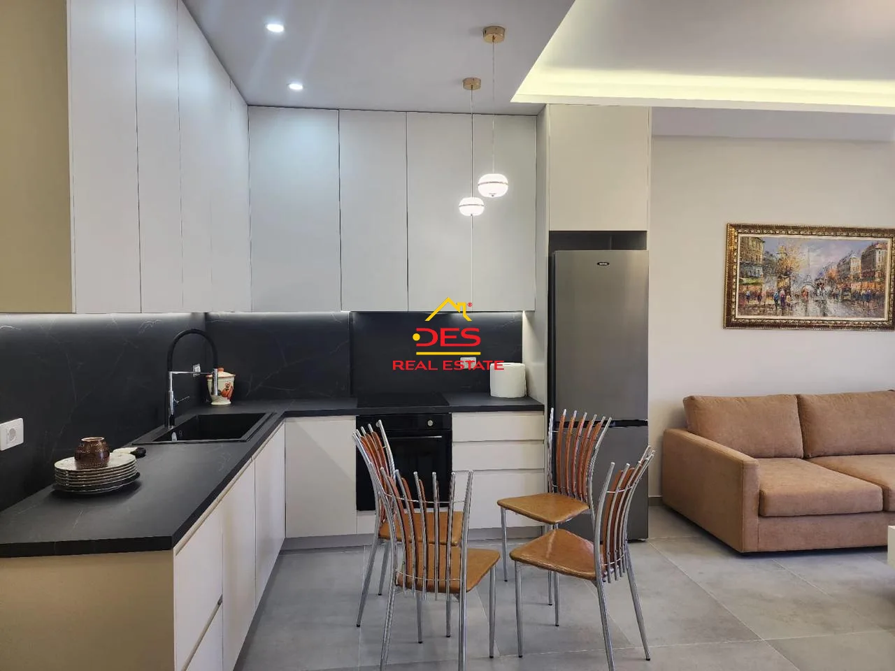 Jepet me qira apartament 2+1 pranë hotel partner,skelë