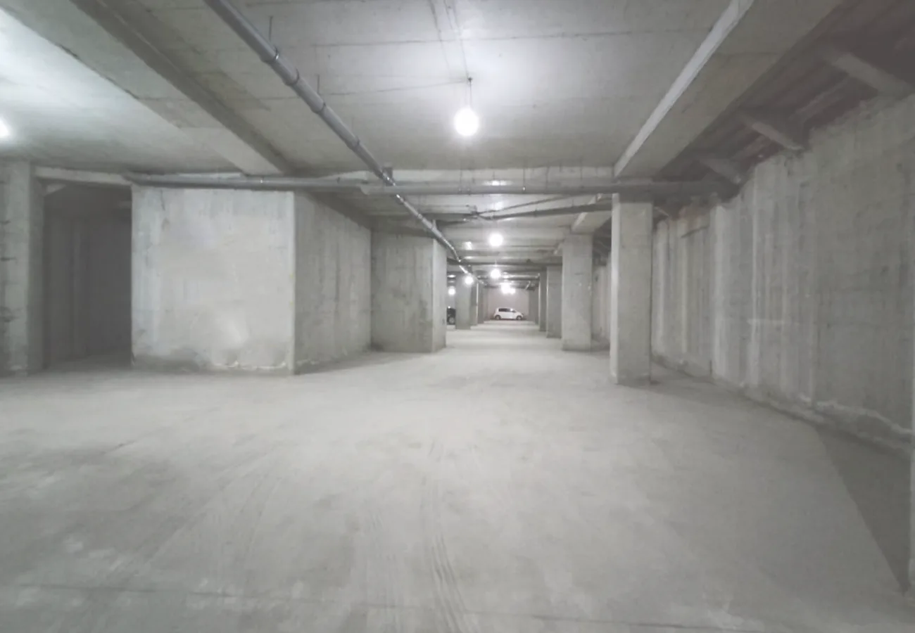 Shitet magazinë 1100 m2, rruga teodor keko, tiranë