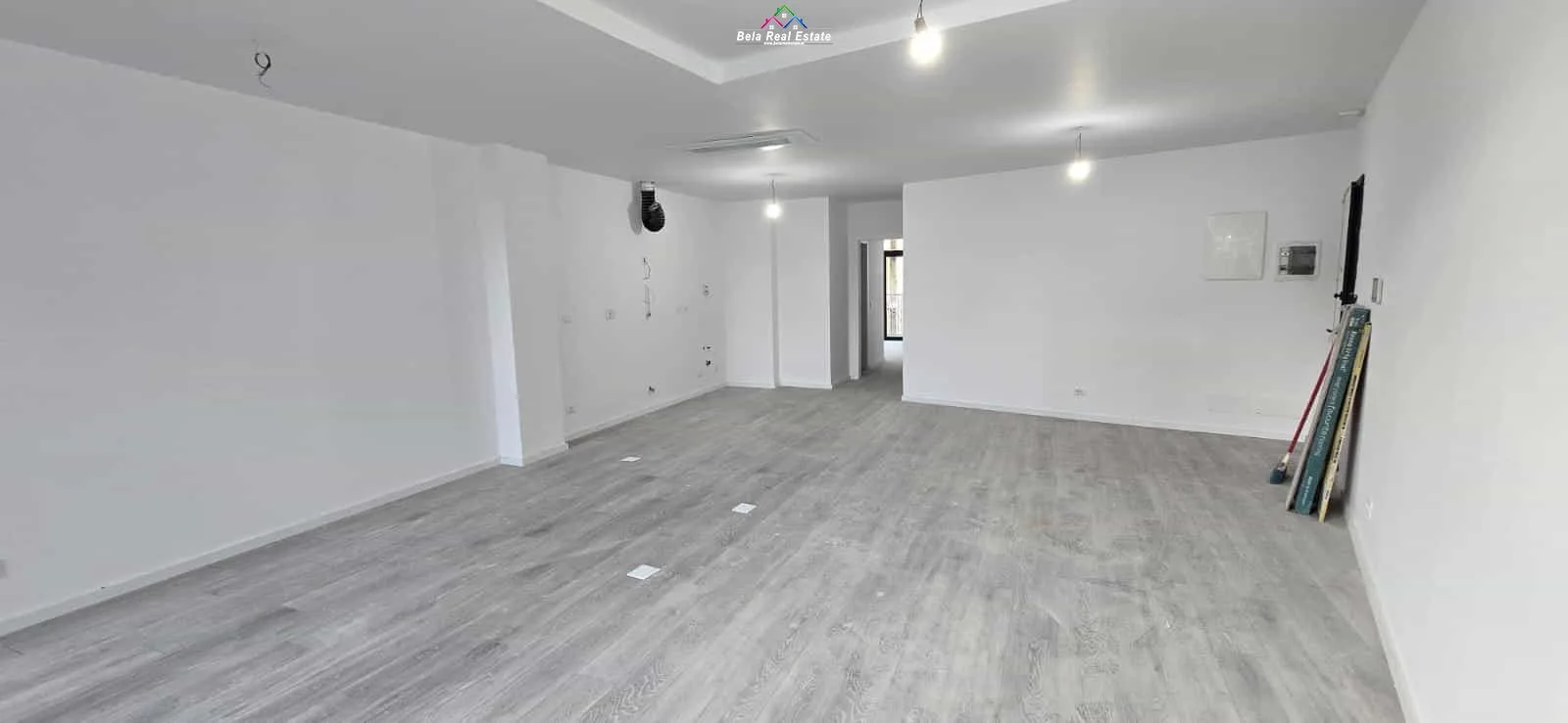 Zyre Me Qera Tek Lake View Residence (ID BZ2963) Tirane