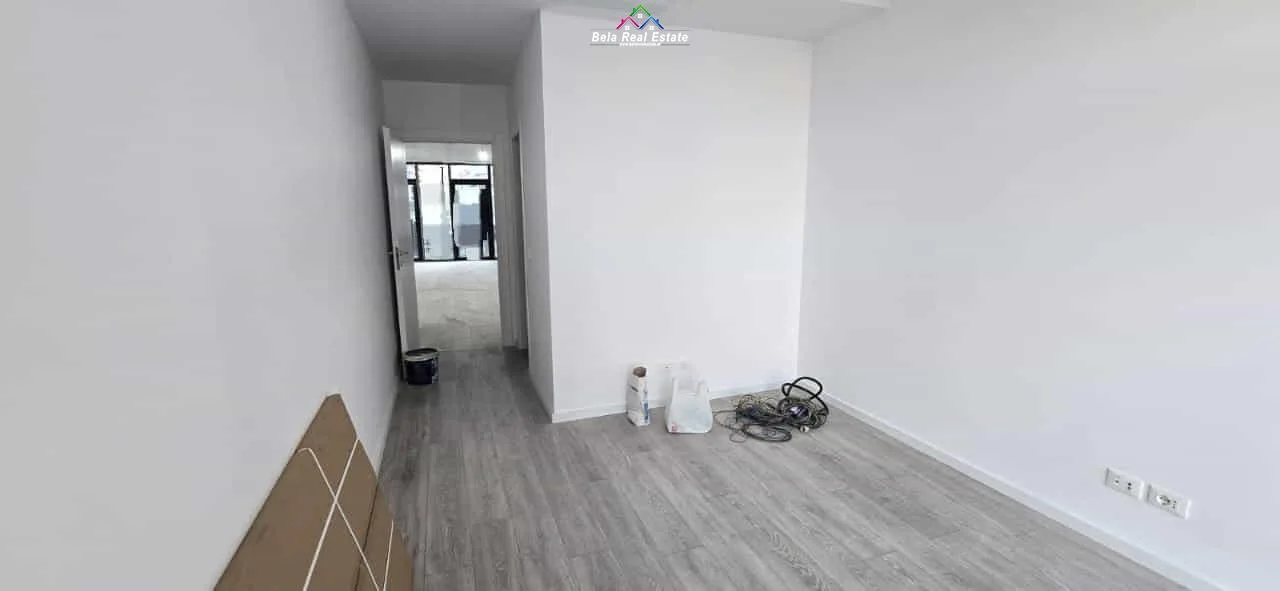 Zyre Me Qera Tek Lake View Residence (ID BZ2963) Tirane