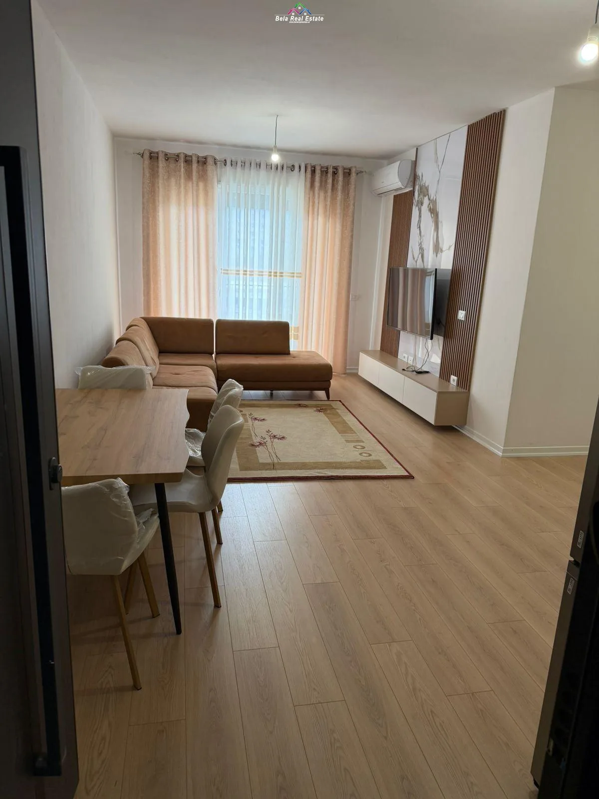 Apartament Me Qera 2+1 Ne 5 Maj (ID B2201822) Tirane