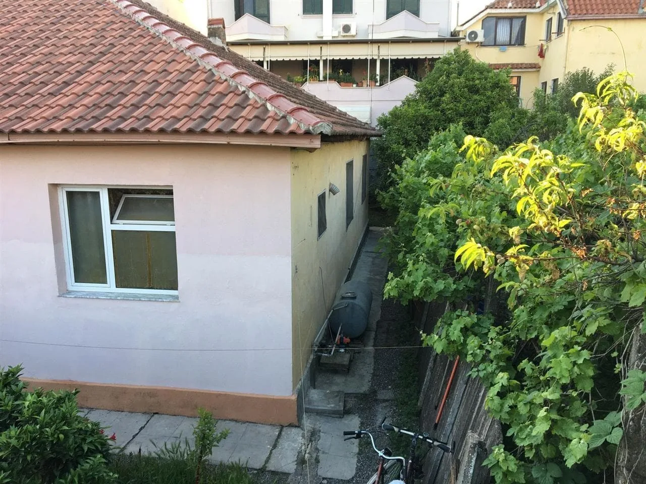 Shitet Vile 1 Kateshe Ne Ali Demi (ID BV0118) Tirane