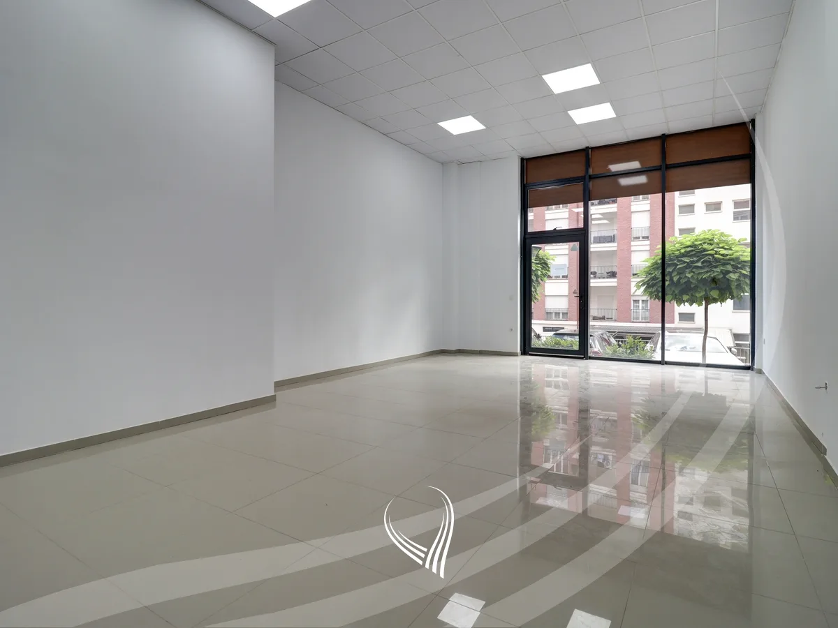 Lokal 54m2 në shitje në lagjen Mati 1