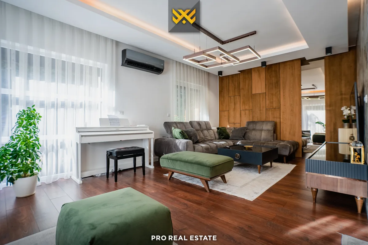 Shtëpi 303m² për #SHITJE në Lagjen NIC