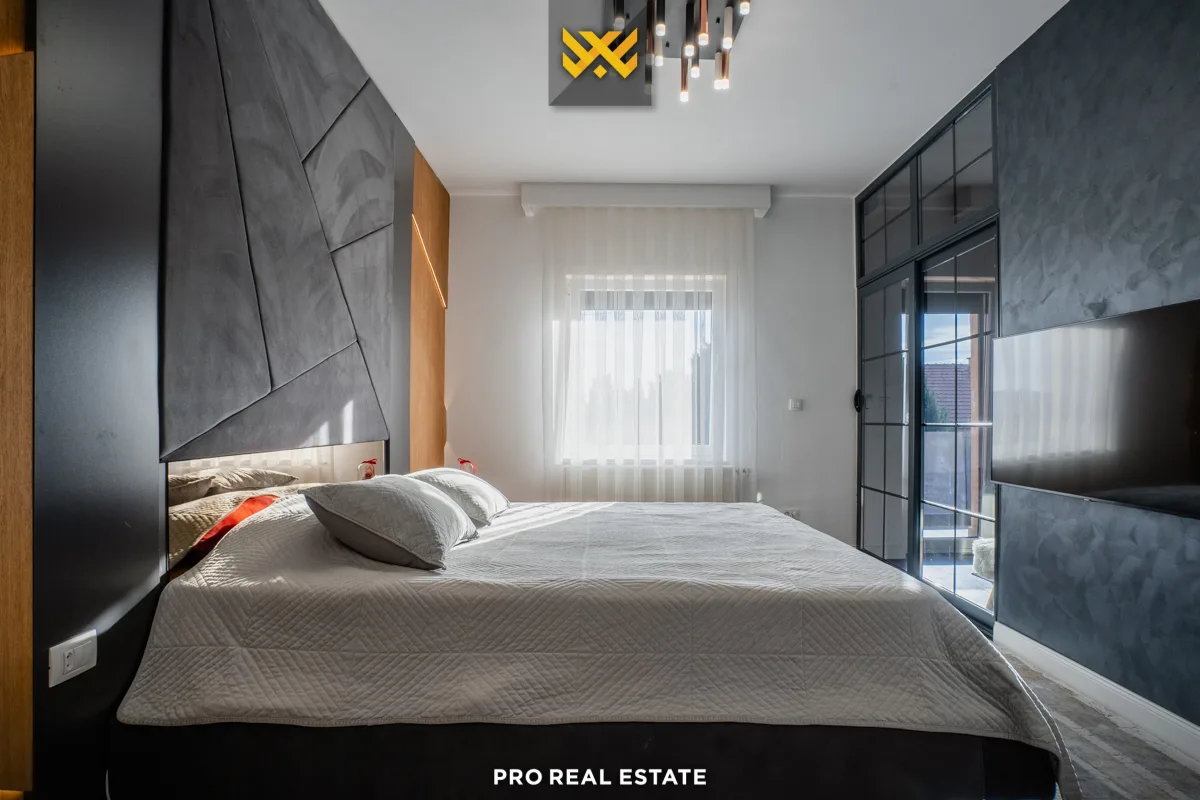 Shtëpi 303m² për #SHITJE në Lagjen NIC