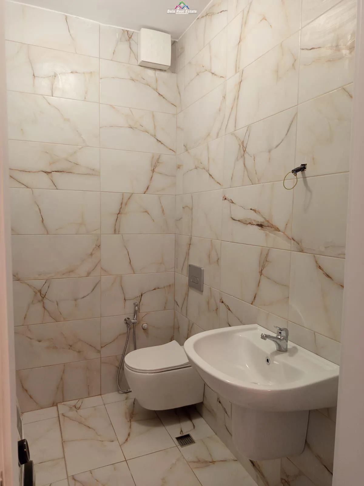 Apartament Me Qera 2+1 Tek Dritan Hoxha (ID B2201858) Tirane