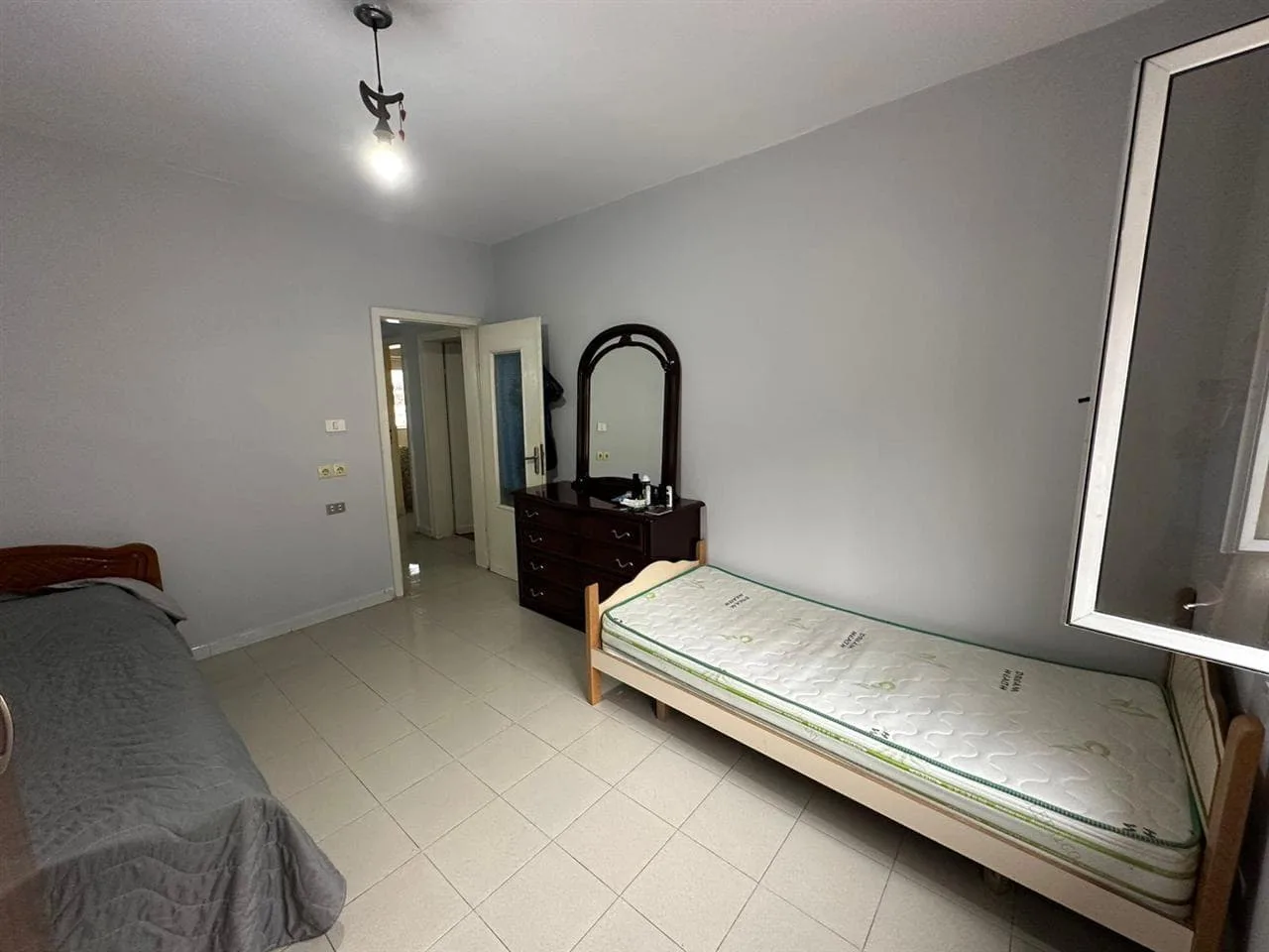 Jepet me Qera Apartament 2+1 tek Bulevardi Zogu i Pare (ID B22178)