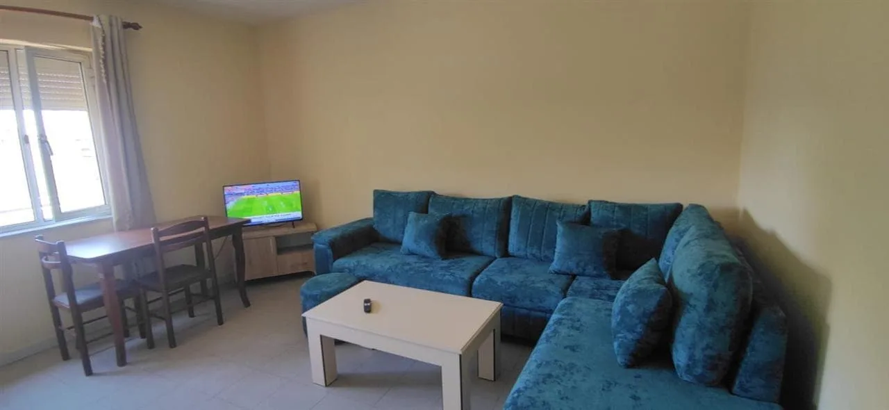 Jepet me Qera Apartament 2+1 tek Bulevardi Zogu i Pare (ID B22178)