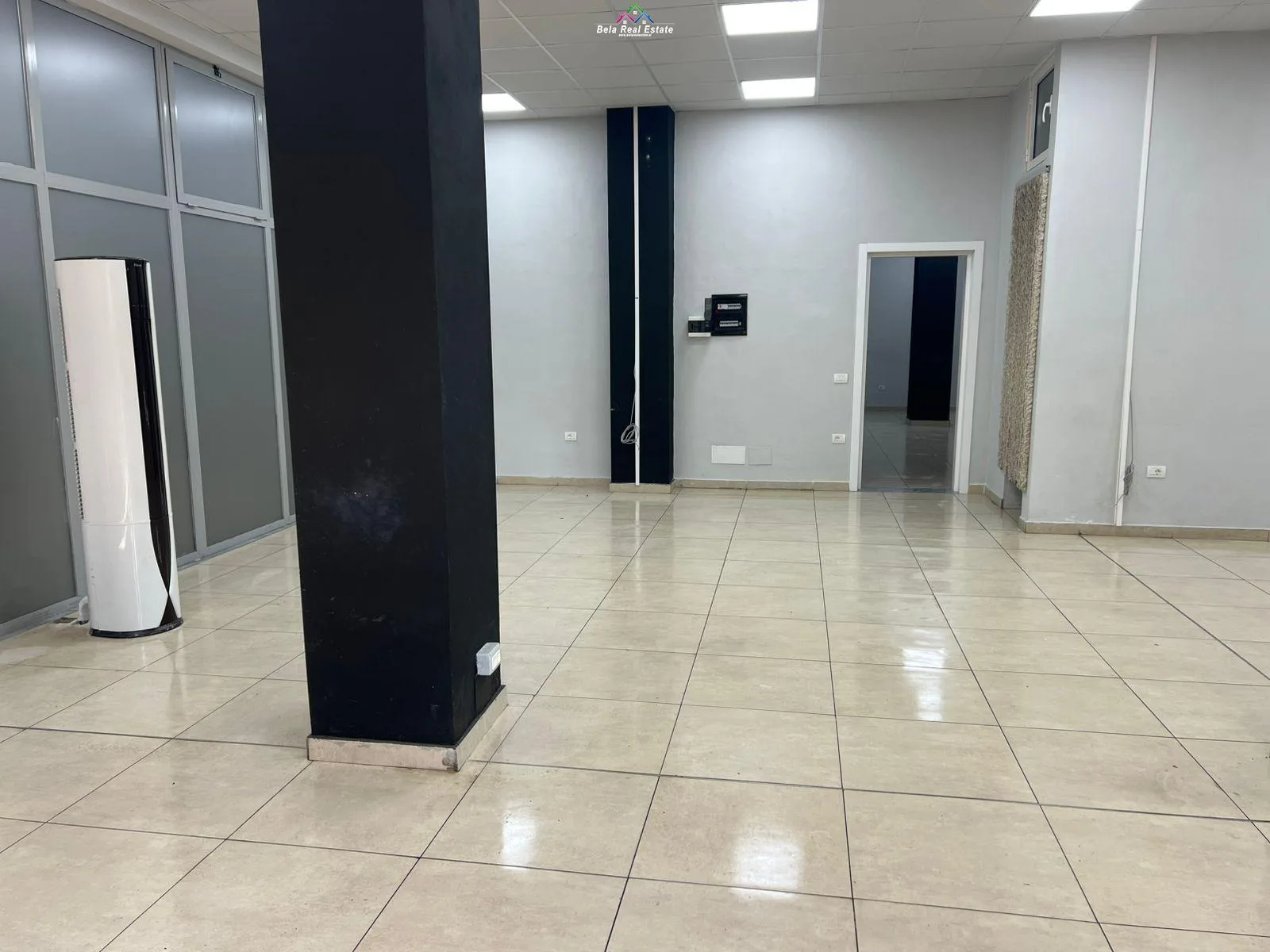 Dyqan Me Qera prane Gjimnazit Partizani  (ID BD21693) Tirane