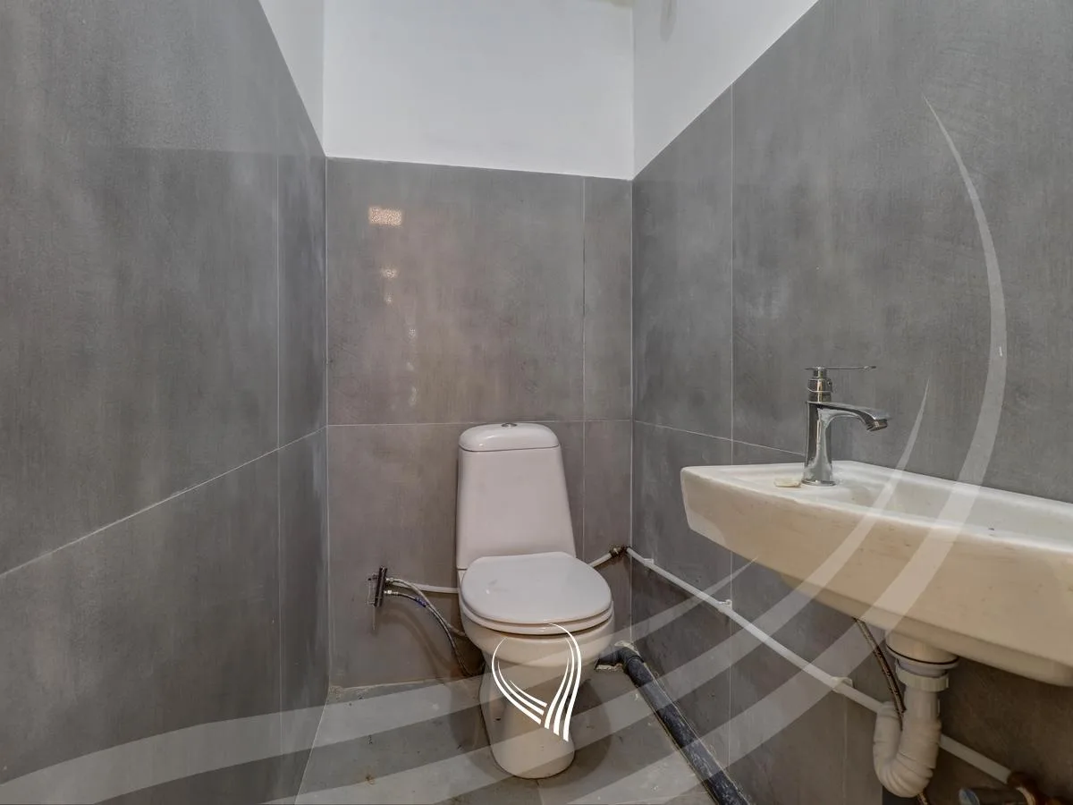 Lokal 110m2 me qira në lagjen Dardania