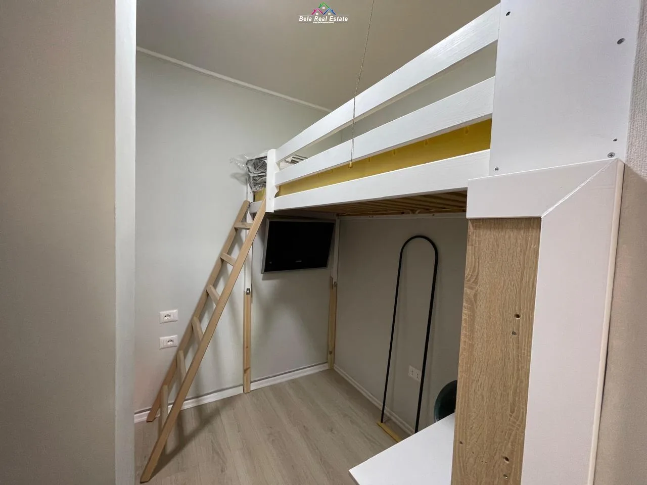 Apartament Me Qera 1+1+Studio Tek ish Tregu Elektrik (ID B2101427) Tirane