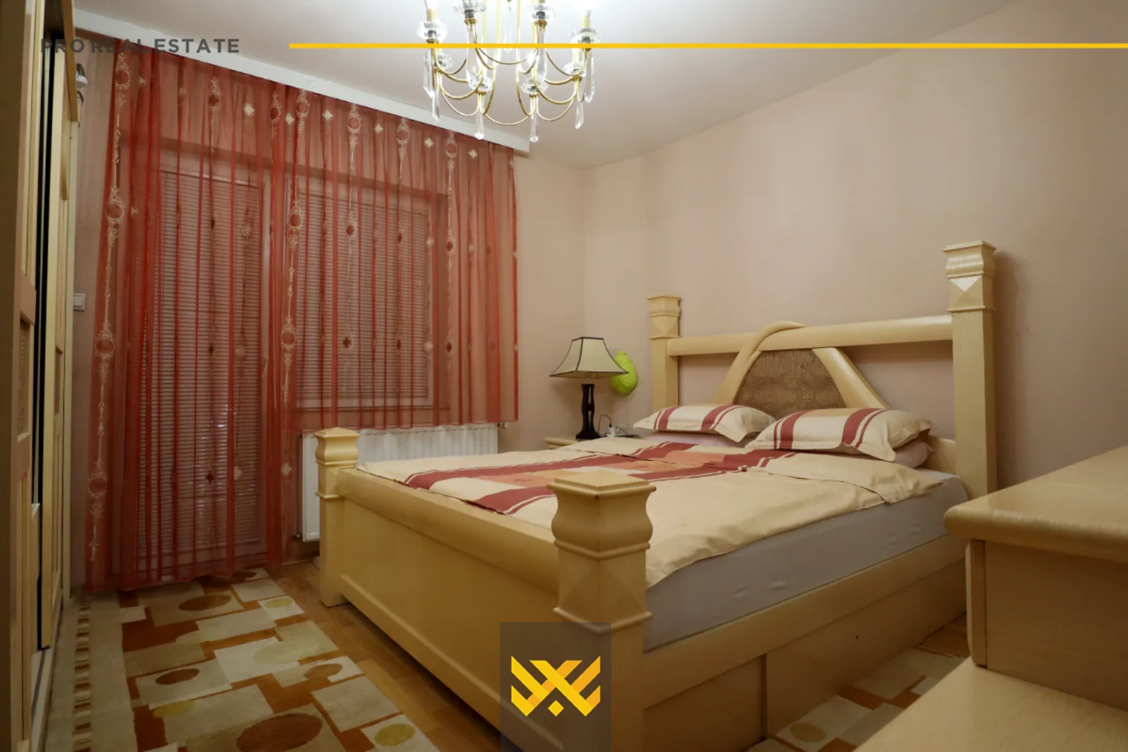 Shtëpi 560m² me #QIRA në Qendër.