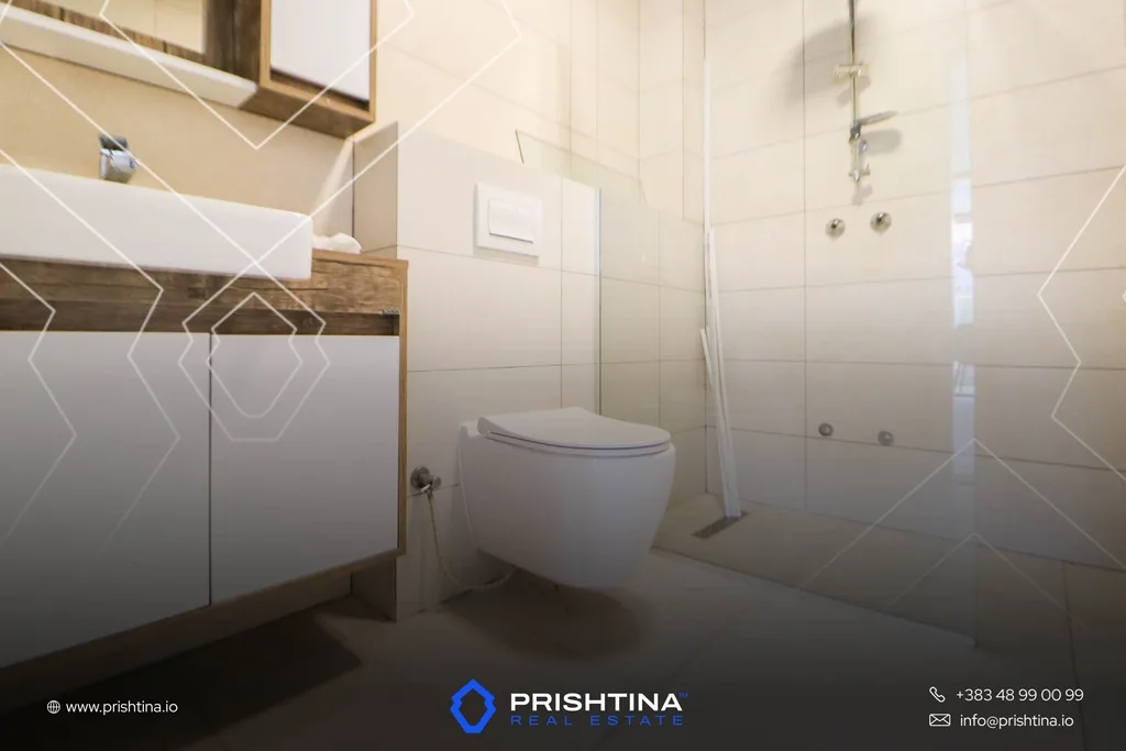 Lokal me qira 44m² në Emshir