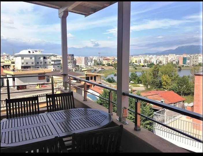 Jepet me qira apartament 3+1, liqeni thatë, tiranë