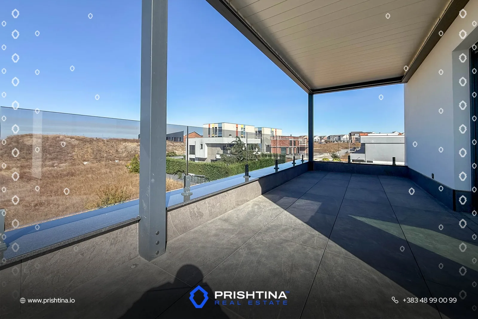 Shtëpi në shitje 273m² në Veternik