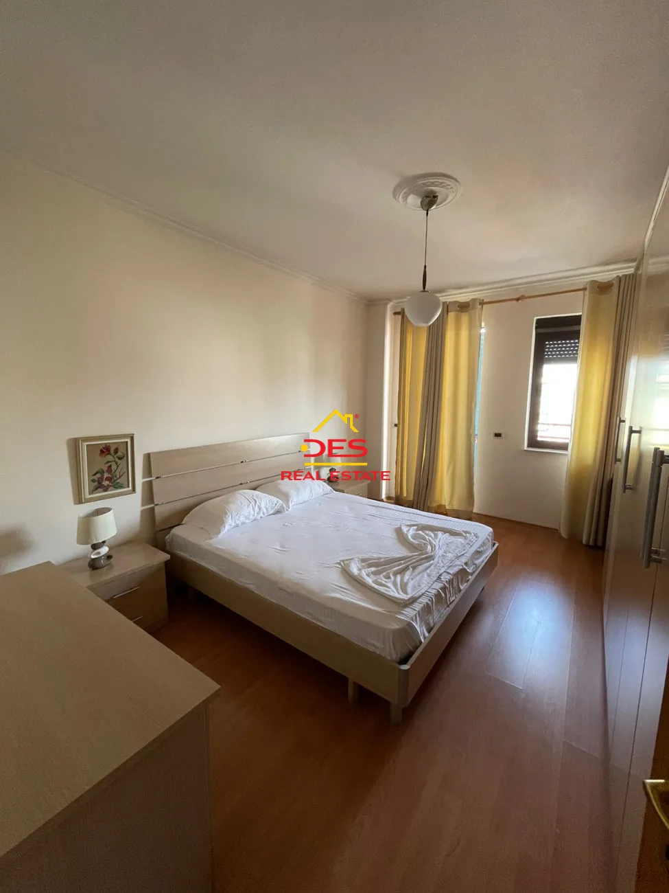 Jepet me qira apartament 2+1 në bllok,tiranë.