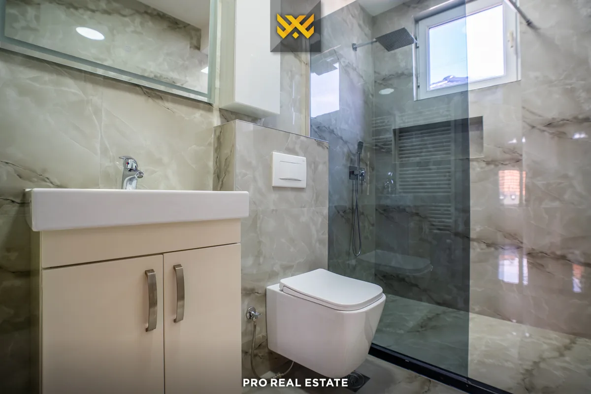 Shtëpi 650m² për #SHITJE në Dragodan