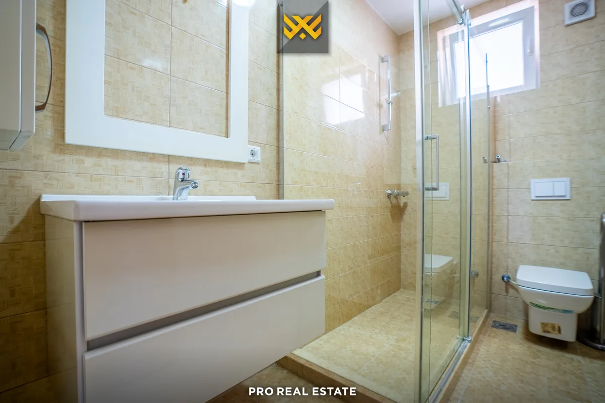 Shtëpi 650m² për #SHITJE në Dragodan