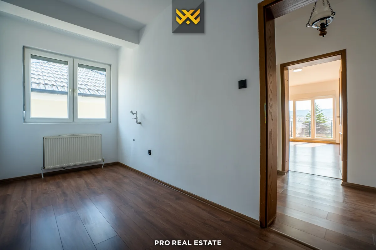 Shtëpi 650m² për #SHITJE në Dragodan