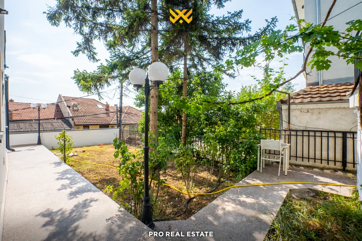 Shtëpi 650m² për #SHITJE në Dragodan