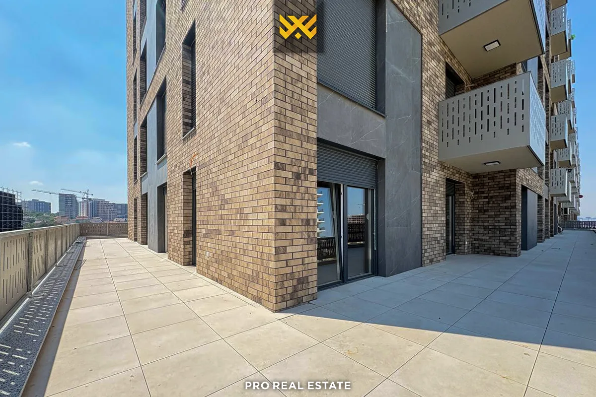 Banesë / Zyrë 117m² + 60m² me #QIRA te Prishtina e Re