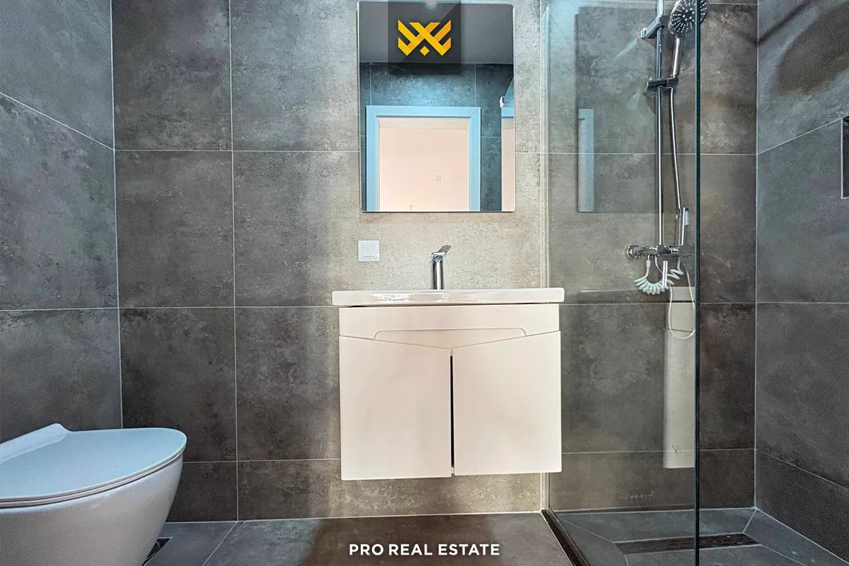 Banesë / Zyrë 117m² + 60m² me #QIRA te Prishtina e Re