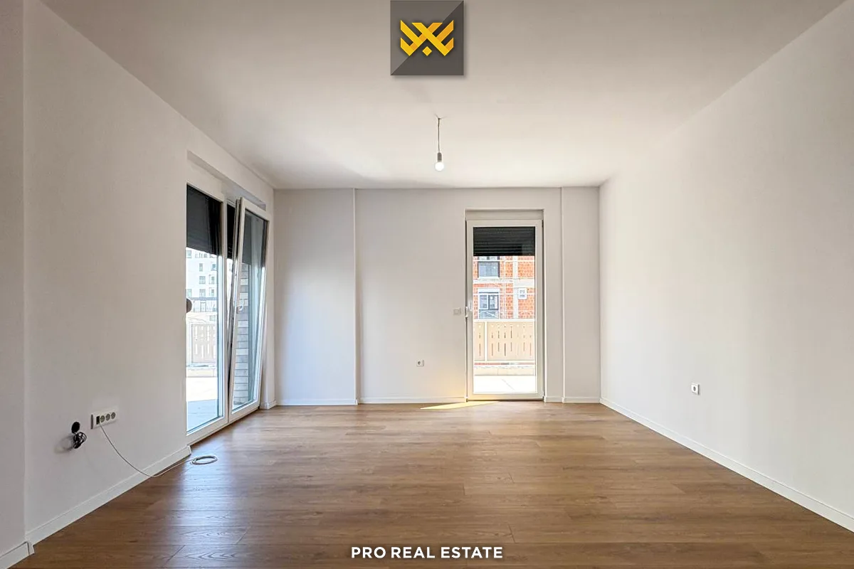 Banesë / Zyrë 117m² + 60m² me #QIRA te Prishtina e Re