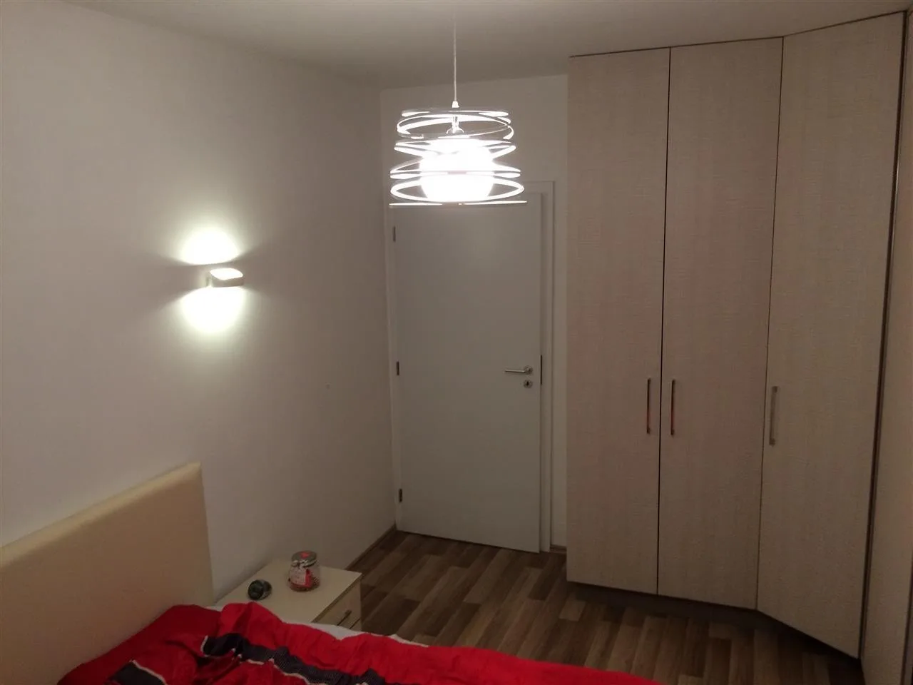 Banesë me qira 1+1 në Tophane