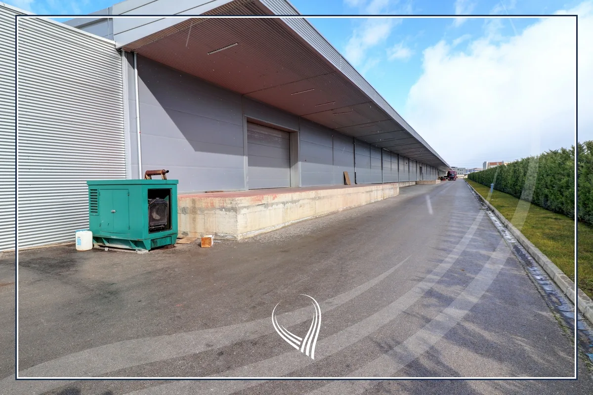 Depo 4000m2 me qira në Suhadoll
