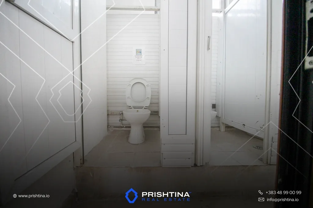 Objekt me qira 1200m² te Zona Industriale