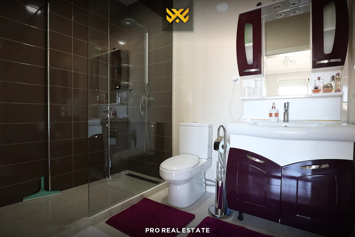 Banesë - Penthouse 324m² për #SHITJE në Fushë Kosovë.