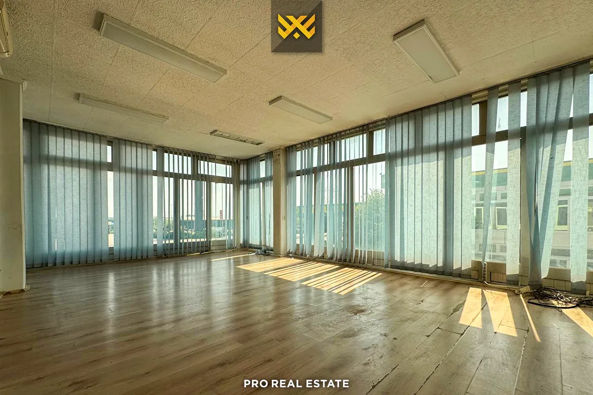 Lokal 355m² me #QIRA në Fushë Kosovë