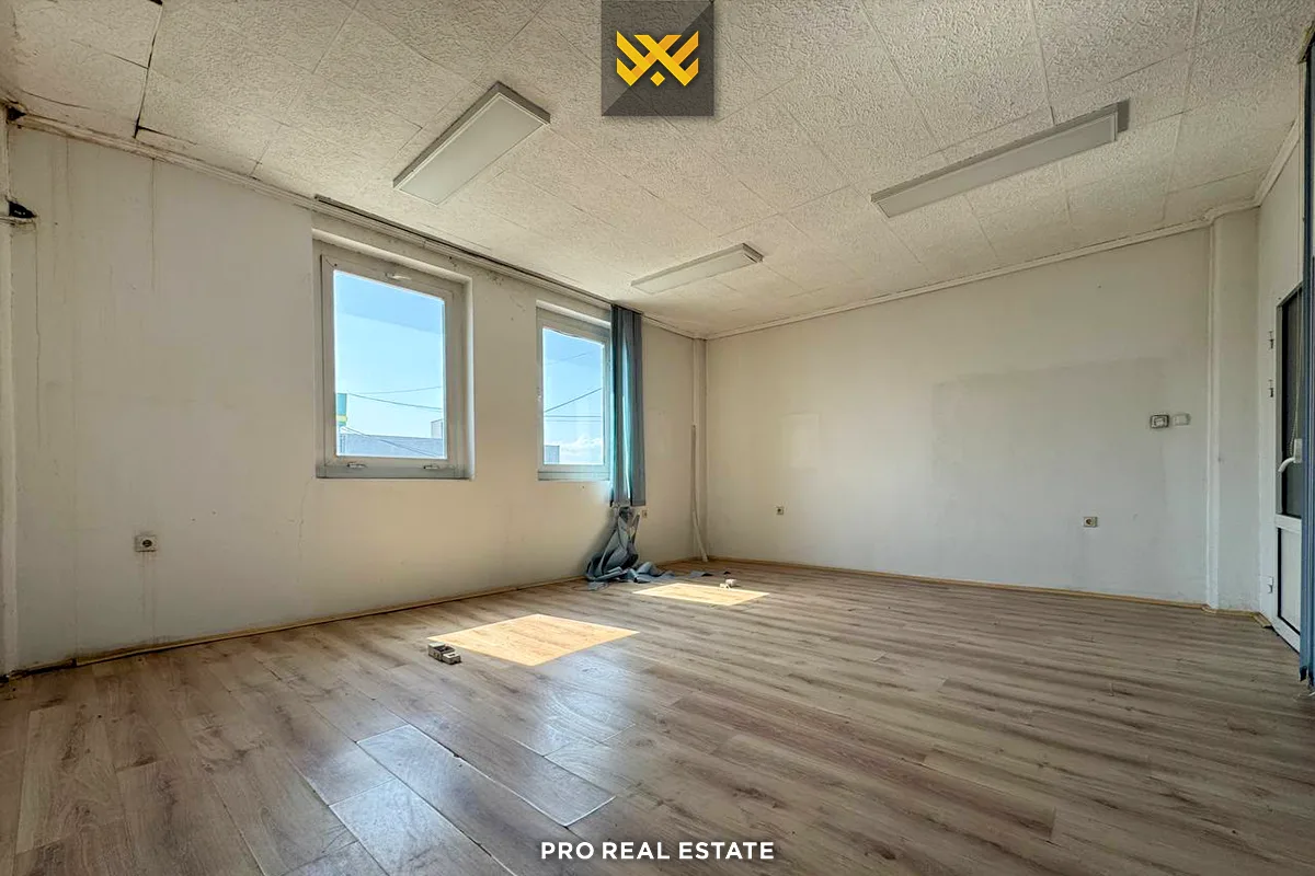 Lokal 355m² me #QIRA në Fushë Kosovë